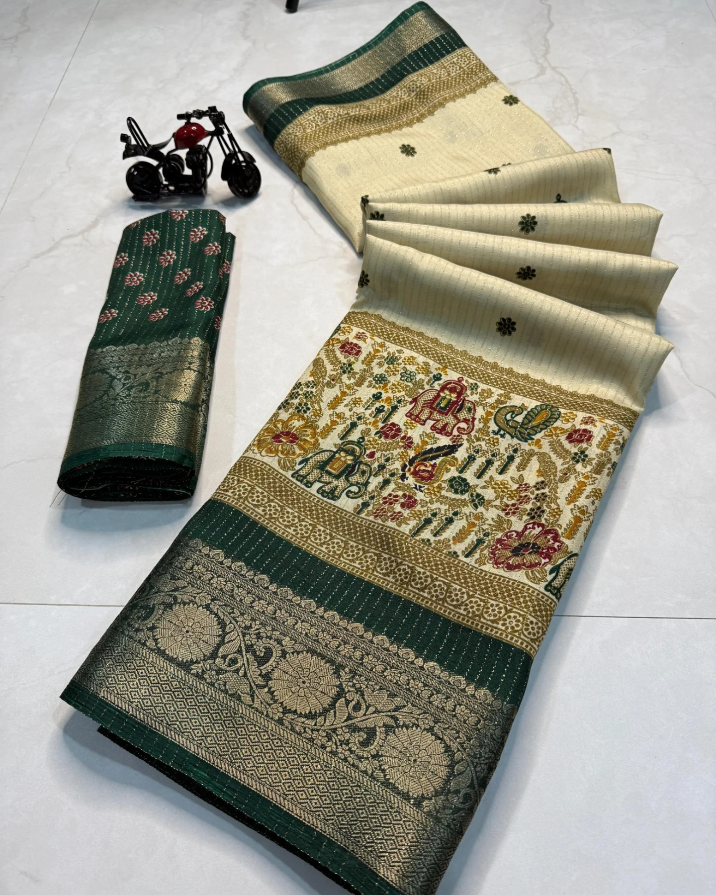 JACURD DOLA PRINT SAREE SILK NEW PRINT DESIGN