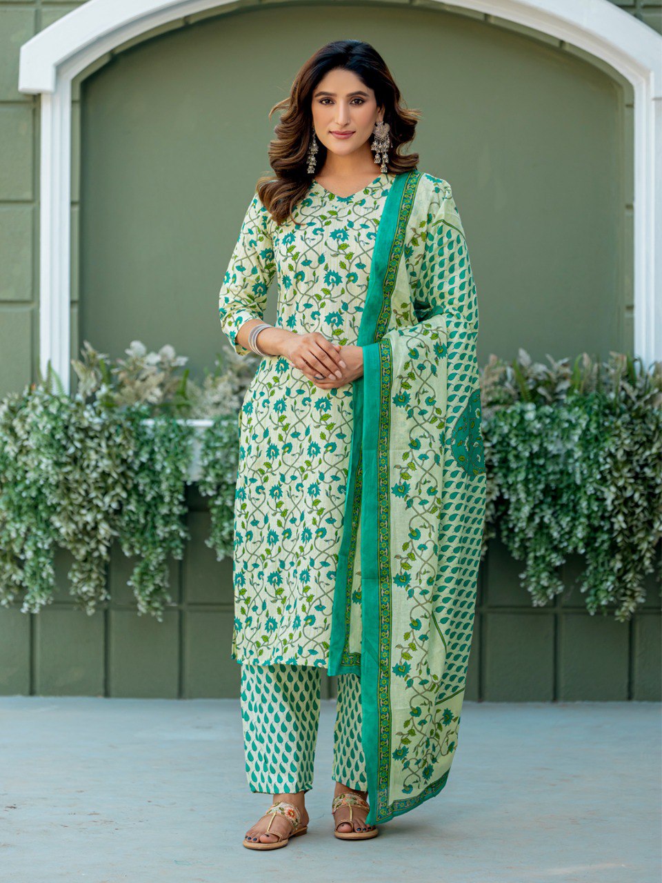 Fully Stiched Cotton Kurti Pant Dupatta - Image 4
