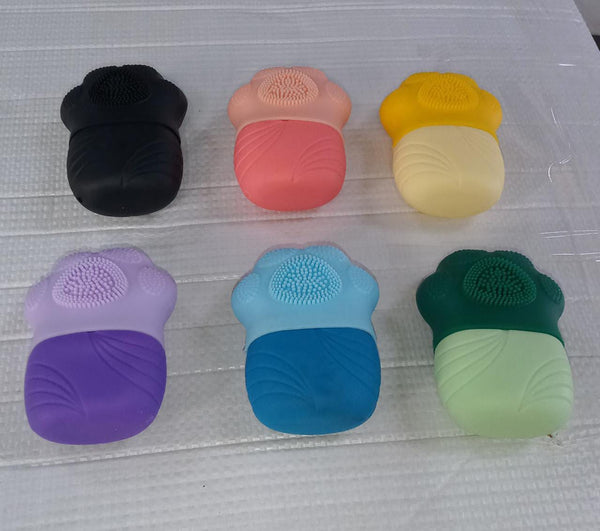 Non Slip Silicone Face Ice Cubes Easy Grip New Unique Shape ice Roller Base Reusable for Beauty ( 1 pc ) - Image 7