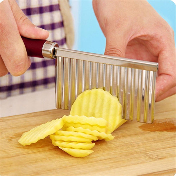 Stainless Steel Crinkle Cutter Knife for Salad and Vegetables - Image 7