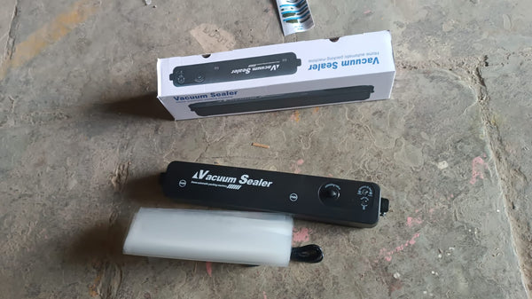 Vacuum Sealer Machine with 10 Bags, Automatic Hands-Free, Smart Food Preservation (1 Set) - Image 2